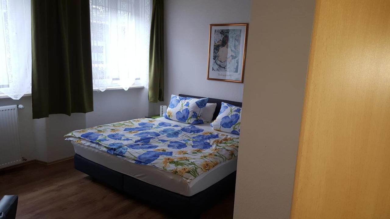 Haus Christiane Bed & Breakfast Cochem Bagian luar foto